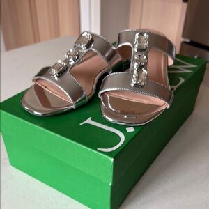 J. Crew NWT NIB Flat Silver Crystal Detail Sandals